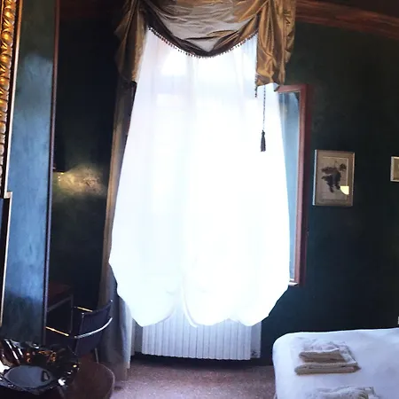 Avogaria 5 بيت ضيافة البندقية