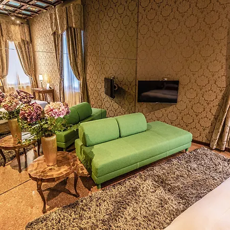 Avogaria 5 بيت ضيافة 4*